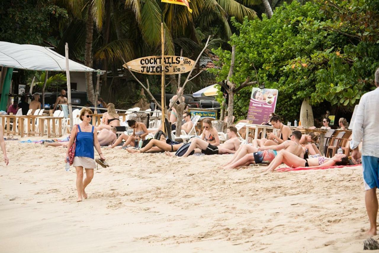 Hiriketiya Beach Hostels Dickwella Exterior foto