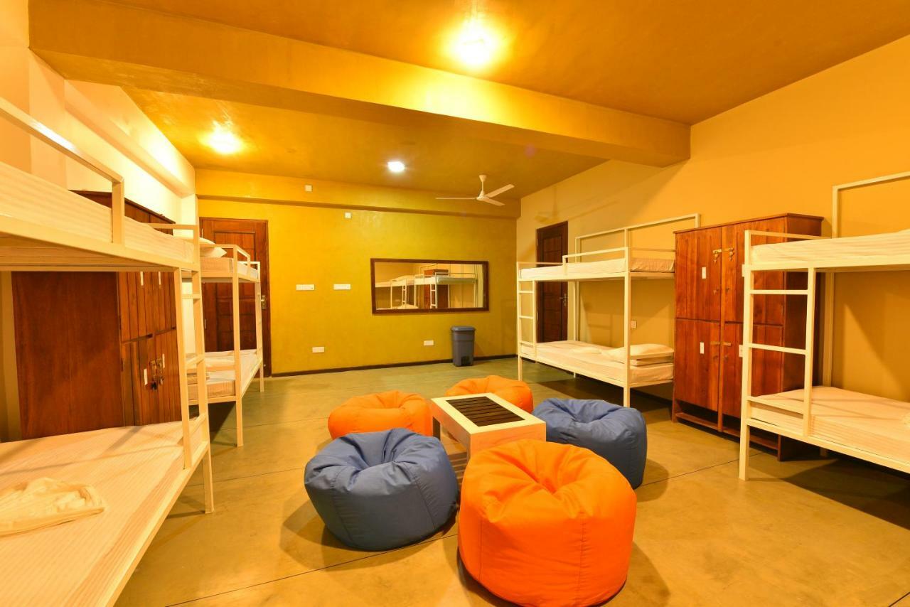 Hiriketiya Beach Hostels Dickwella Exterior foto