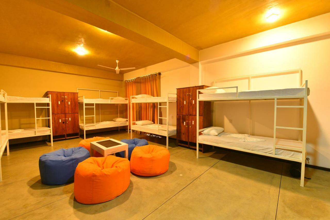 Hiriketiya Beach Hostels Dickwella Exterior foto